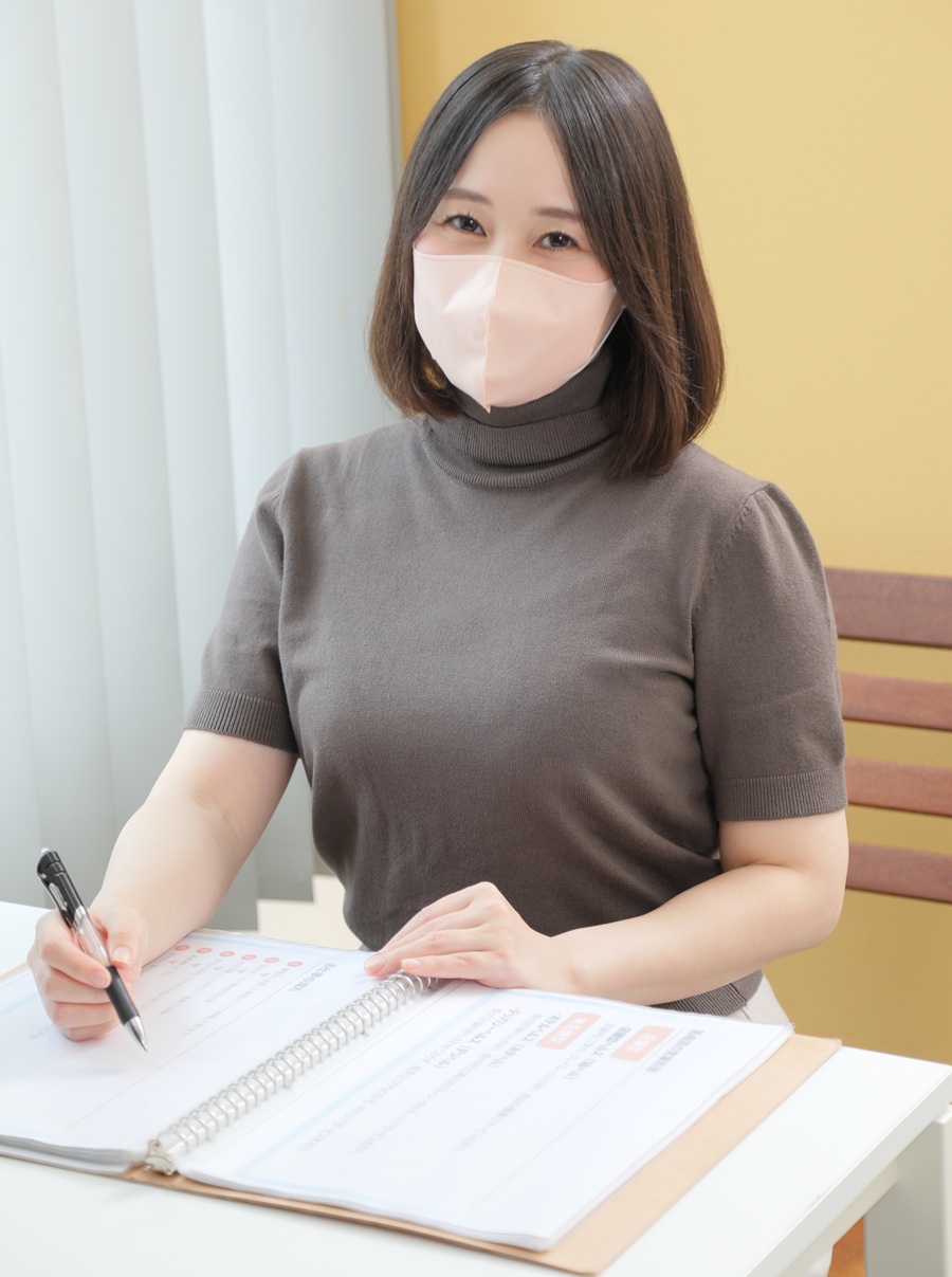 女性内勤スタッフ